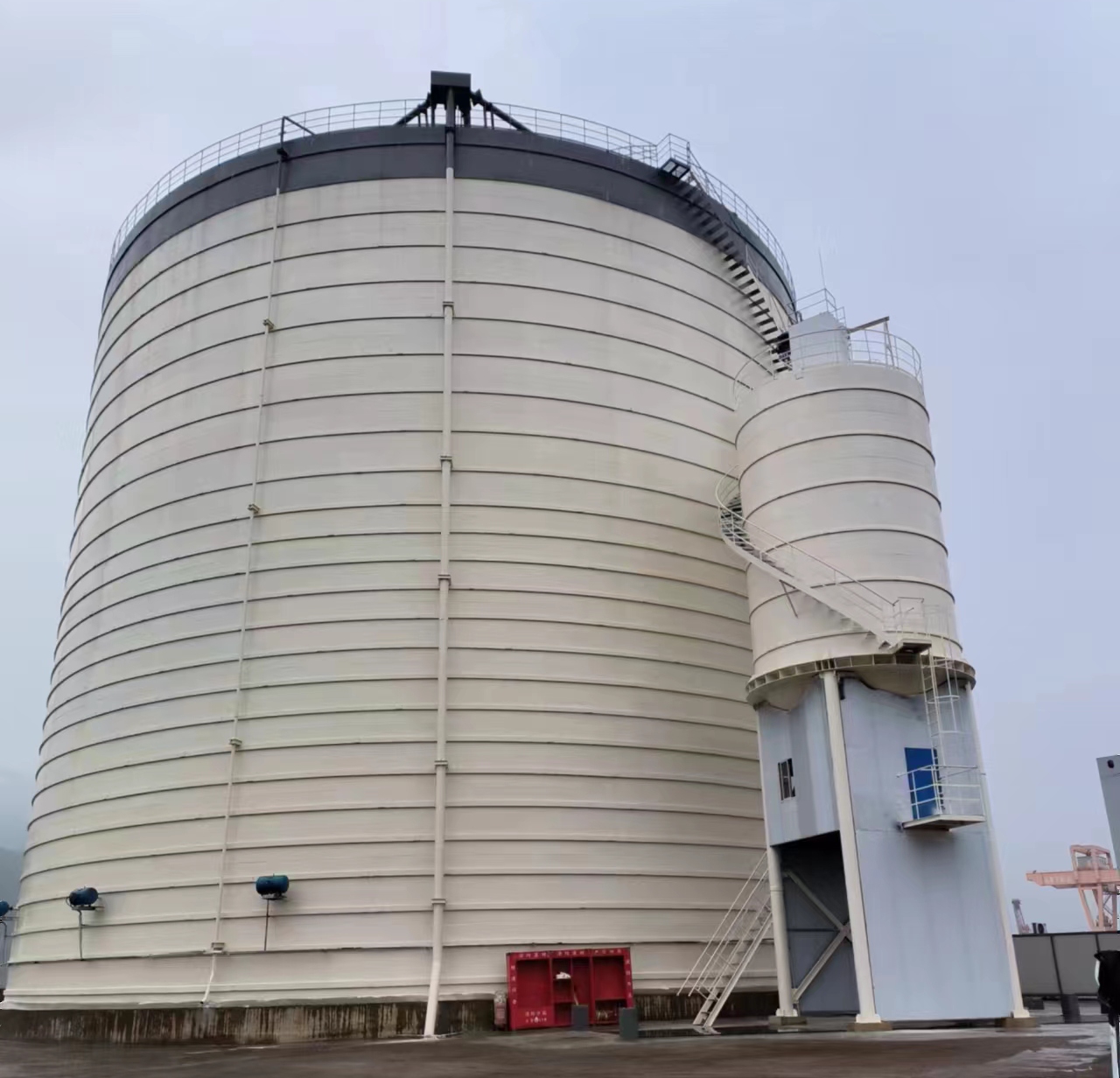 城关10万吨水泥钢板库